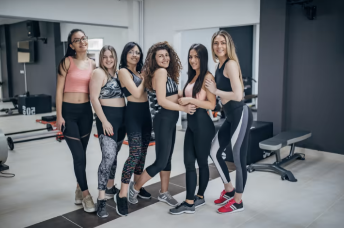 Ontspannen en opladen: waarom sporten in een vrouwengroep zoveel meer is dan beweging alleen.